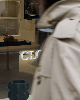  Moritz kind is a german photographer based in berlin and munich.