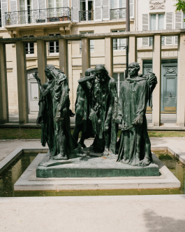  Moritz kind is a german photographer based in berlin and munich.